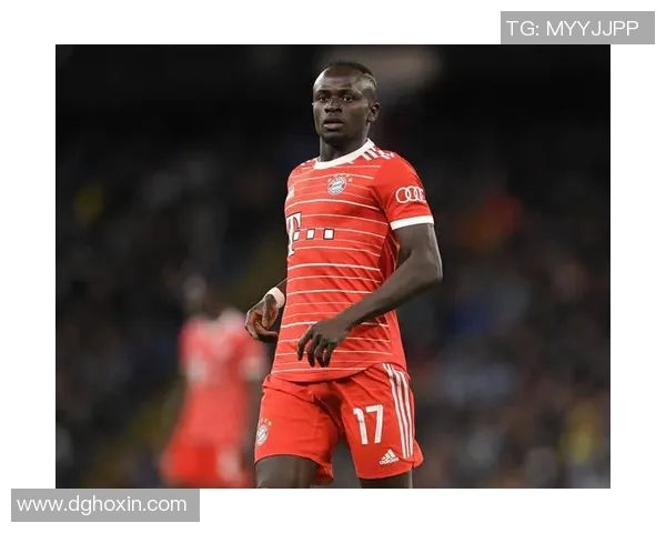 高颜值足球明星盘点：那些在场上场下都闪耀的魅力球员